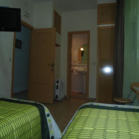 Hostal Florida Мадрид Экстерьер фото