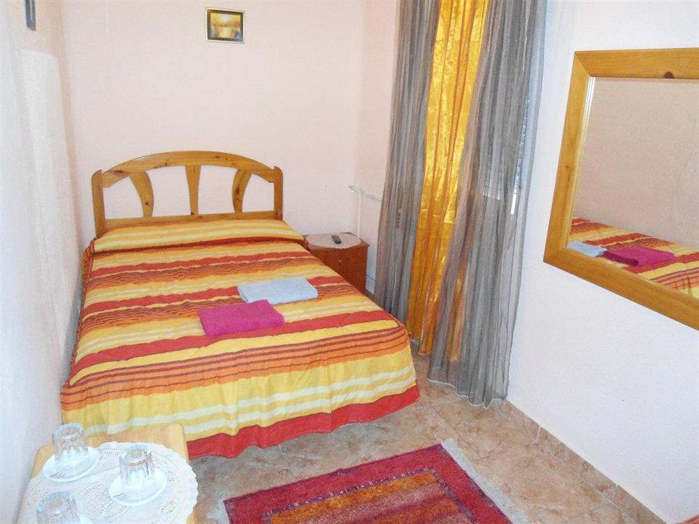 Hostal Florida Мадрид Экстерьер фото